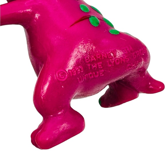 Barney The Purple Dinosaur PVC Figure W/Crown 1993 Vintage Lyons Group 2.5" - Picture 6 of 7